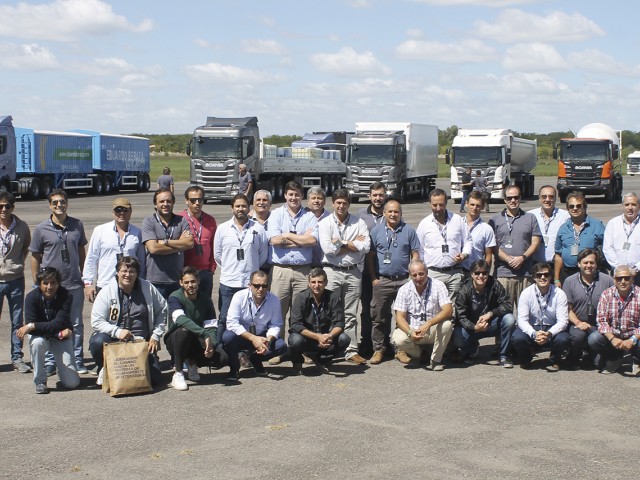 Scania presentó sus nuevos camiones para Uruguay en Argentina