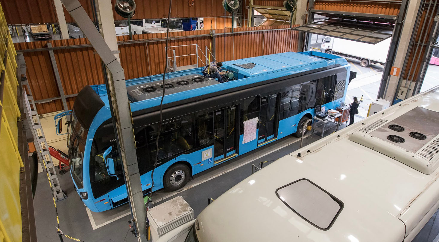 Mercedes-Benz_irrumpe_en_Argentina_con_su_primer_chasis_eléctrico_para_autobuses_urbanos_2.jpg