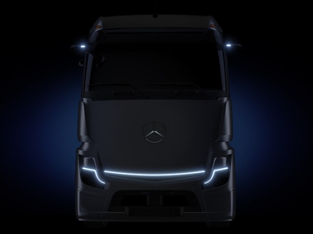 Mercedes-Benz Trucks presentará el camión eléctrico eActros LongHaul para el transporte de larga distancia en septiembre