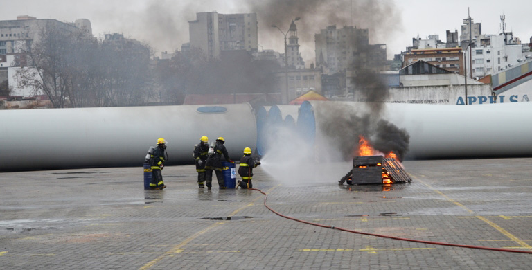 Actividades de simulacro de riesgo en el Puerto de Montevideo