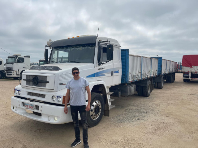 AUTOMOTORA H. PINTADO / Mercedes-Benz - Fernando Cabañez AUTOMOTORA H. PINTADO / Mercedes-Benz - Fernando Cabañez