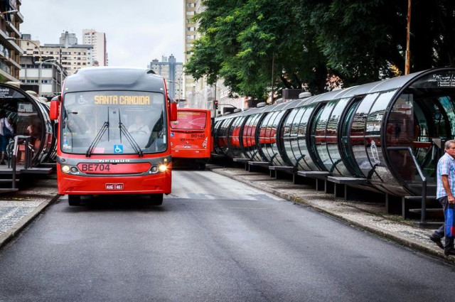 La UITP Latinoamérica presenta en Lat.Bus 2026 una agenda dedicada a la electromovilidad, el BRT, la tecnología y la financiación del transporte público La UITP Latinoamérica presenta en Lat.Bus 2026 una agenda dedicada a la electromovilidad, el BRT, la tecnología y la financiación del transporte público
