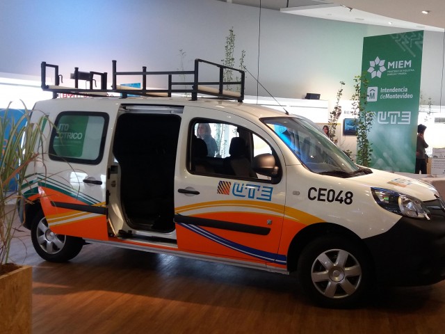 Renault participó de la primera Muestra de Movilidad Eléctrica en Uruguay 