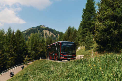 Eficiente en montaña y valle: el MAN Lion's City 10 E totalmente eléctrico supera la prueba de campo en los Dolomitas