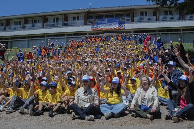 Túnicas en Red: Más de 600 escolares participan en programa educativo de UTE que promueve eficiencia energética