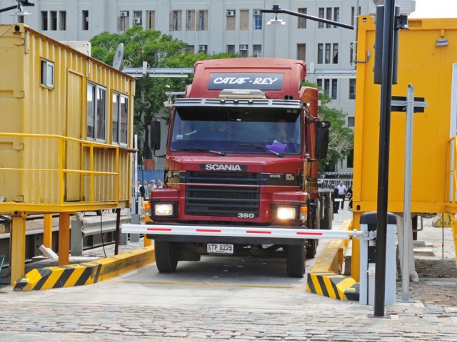Aduanas automatizó ingreso de camiones en Acceso Maciel del Puerto de Montevideo