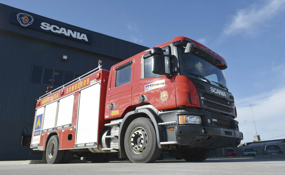 Ancap adquiere camión de bomberos Scania