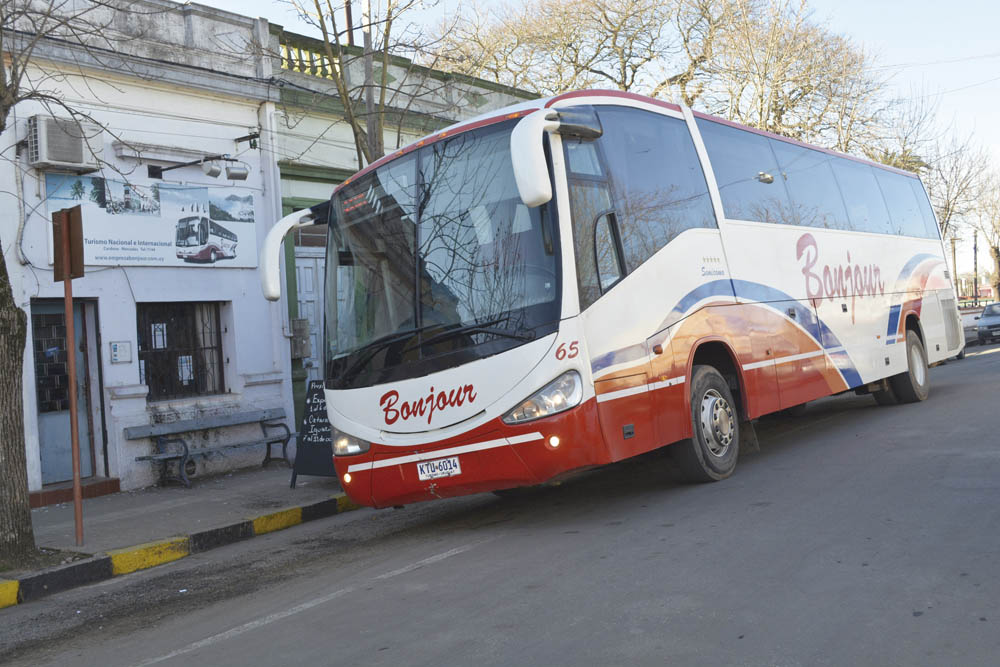 Bonjour: Desde los viajes de campaña a los servicios internacionales