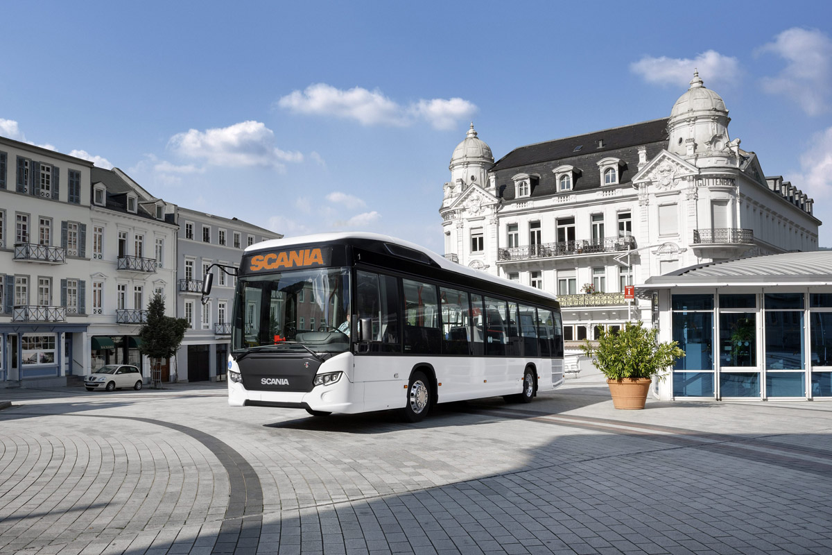 Scania expuso buses propulsados con combustible alternativo en Busworld 2015
