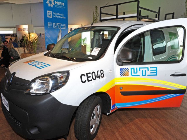 Vehículos utilitarios eléctricos se comercializarán con garantía de fideicomiso de eficiencia energética del Ministerio de Industria