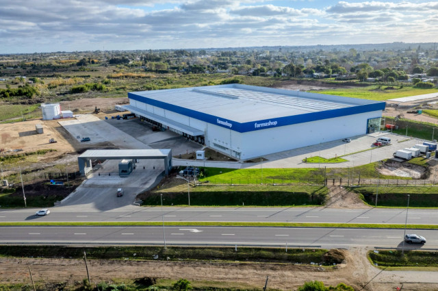 Farmashop inaugura centro de distribución en el nuevo parque logístico Zentra Farmashop inaugura centro de distribución en el nuevo parque logístico Zentra