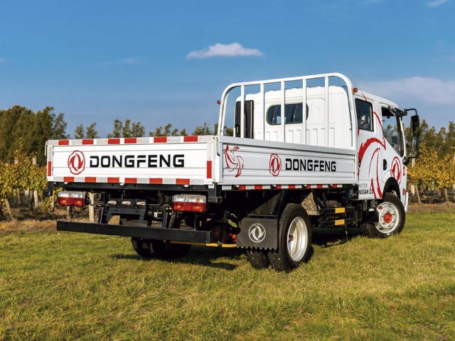 Dongfeng_con_motor_Nissan_3.0_5