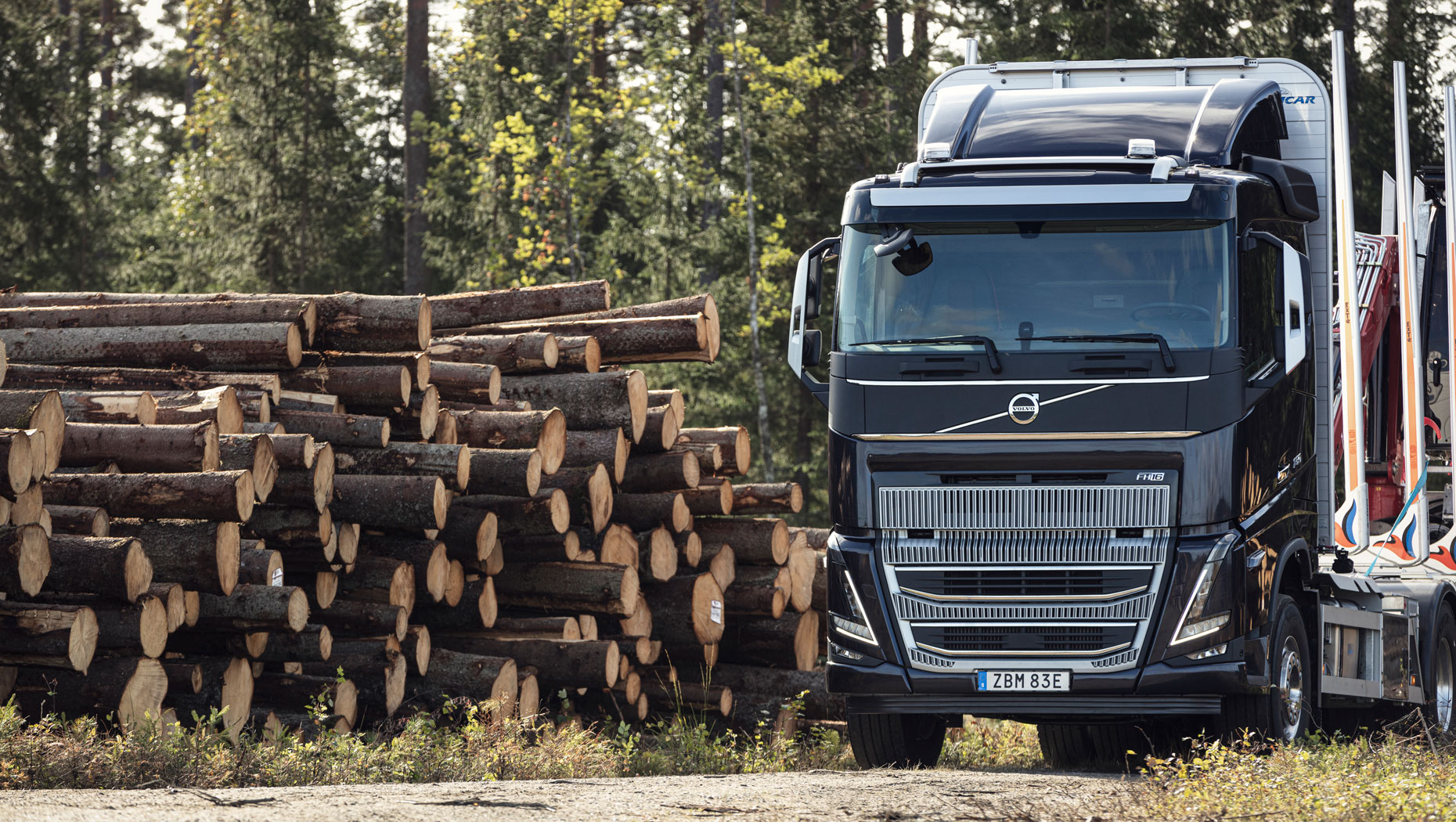 Volvo Trucks presenta el nuevo Volvo FH16: una combinación de comodidad con potencia para una productividad superior