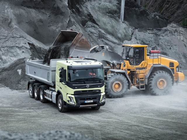 Volvo Trucks lleva su camión de construcción más robusto al futuro con el nuevo Volvo FMX