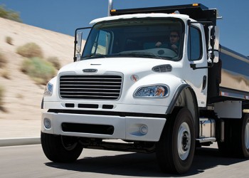 FREIGHTLINER M2 106 Camión (280 HP)