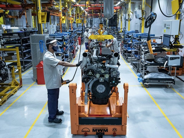 CORAZÓN BRASILEÑO: la nueva generación del motor MAN D26 producido en Brasil debuta en el camión más grande de la historia de VW CAMINHÕES E ÔNIBUS