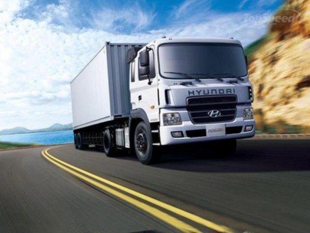 Hyundai_-_HD600