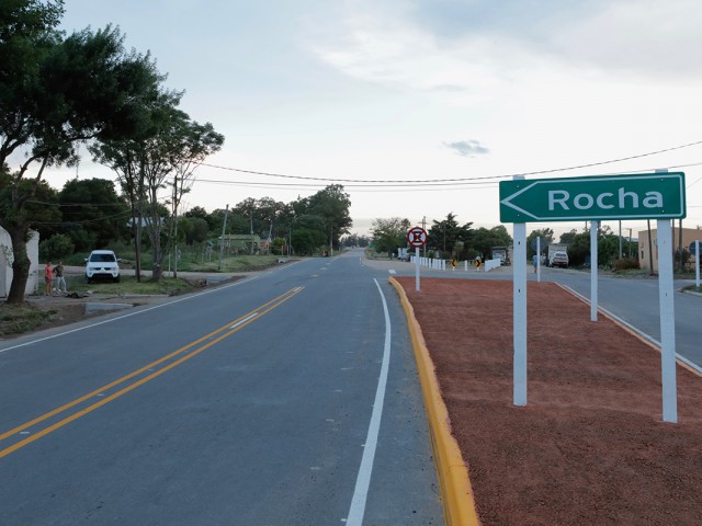 inauguración de recuperación de tramo común de rutas 13 y 15, en Velázquez