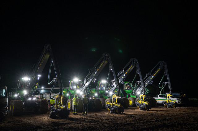 Carlos Perdomo: “Donde hay un sector creciendo, hay un John Deere trabajando” Carlos Perdomo: “Donde hay un sector creciendo, hay un John Deere trabajando”