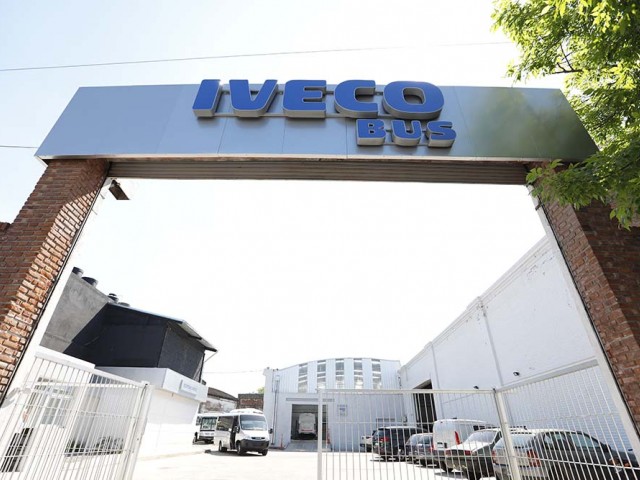 OVERBUS se convierte en el primer concesionario de IVECO BUS en Argentina
