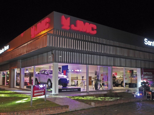 JMC abre las puertas de su primer centro exclusivo en Uruguay