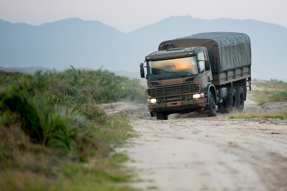 Scania lleva su experiencia en seguridad y defensa para la feria internacional LAAD