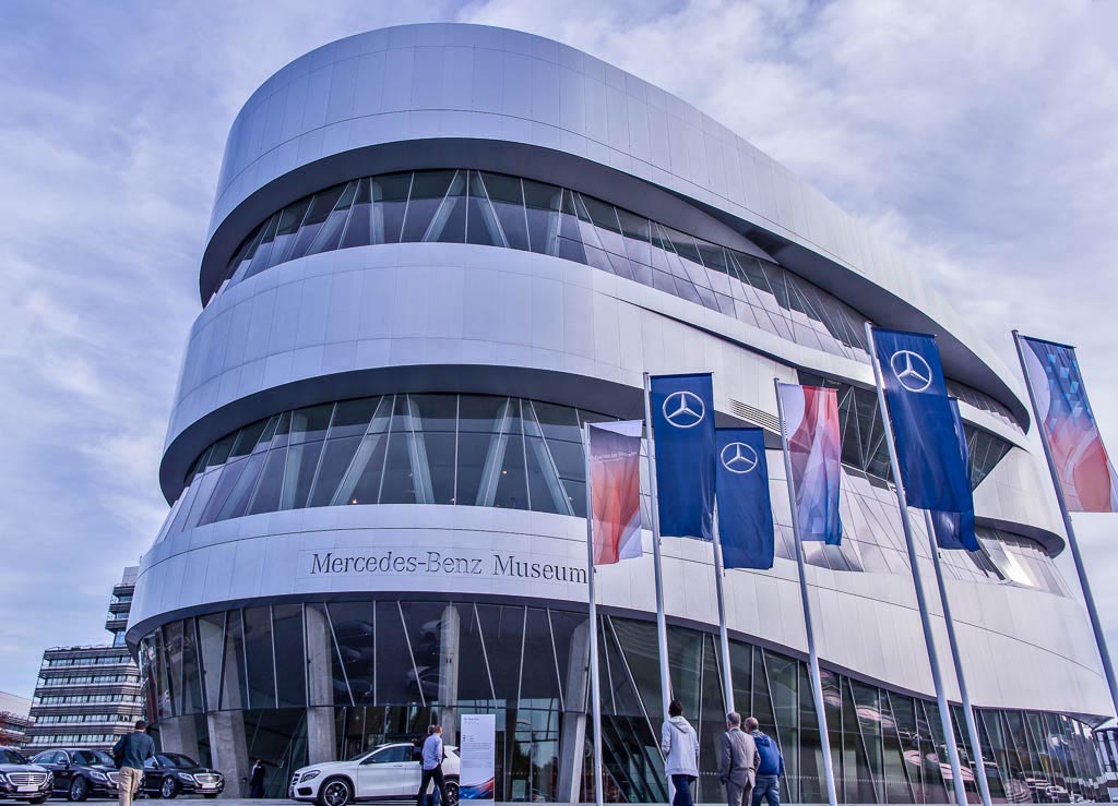 Mercedes-Benz reorganiza su logística a nivel mundial