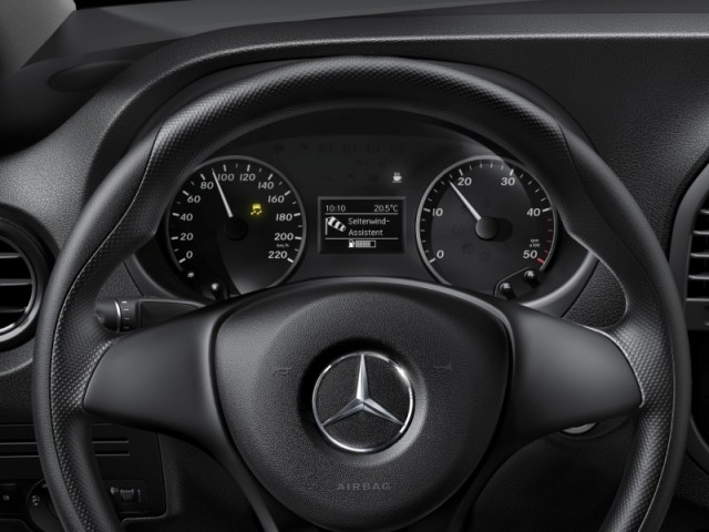 Mercedes_Benz_Vito_8