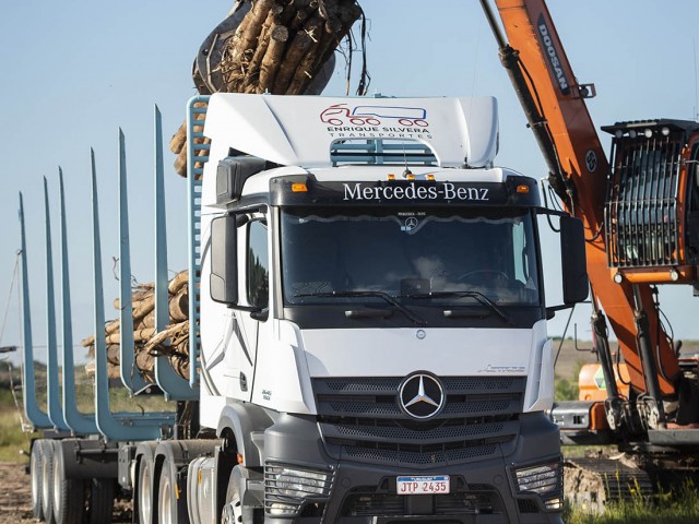 New_Actros_Forestal_1