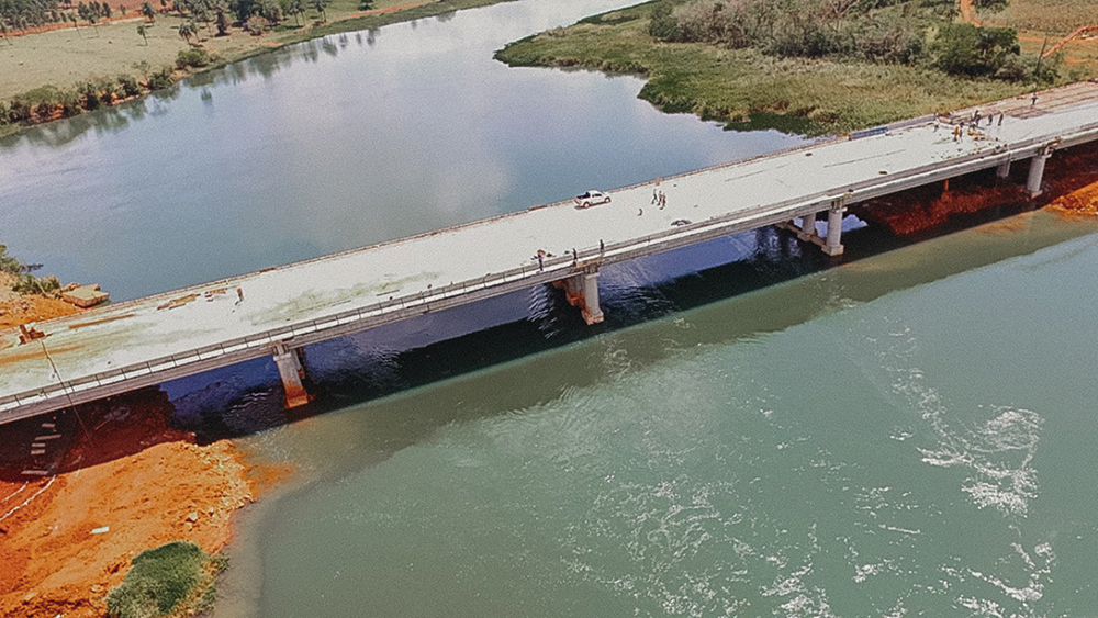 Grupo Saceem finalizó su primera obra en Paraguay, el primer puente para carga Bitren del país