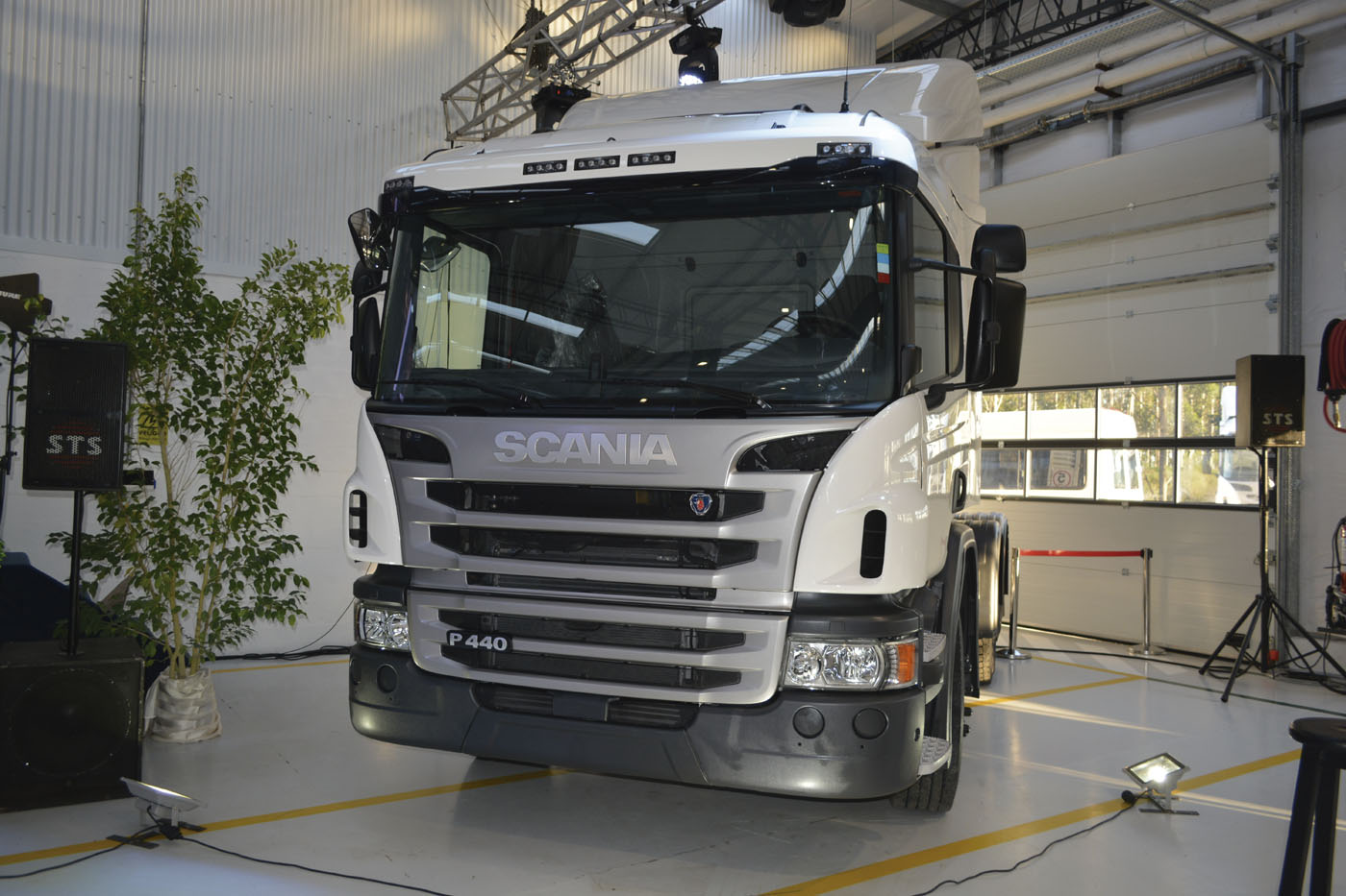 FICHA TÉCNICA: SCANIA P440 LA 6x2 y su solución para  el transporte forestal