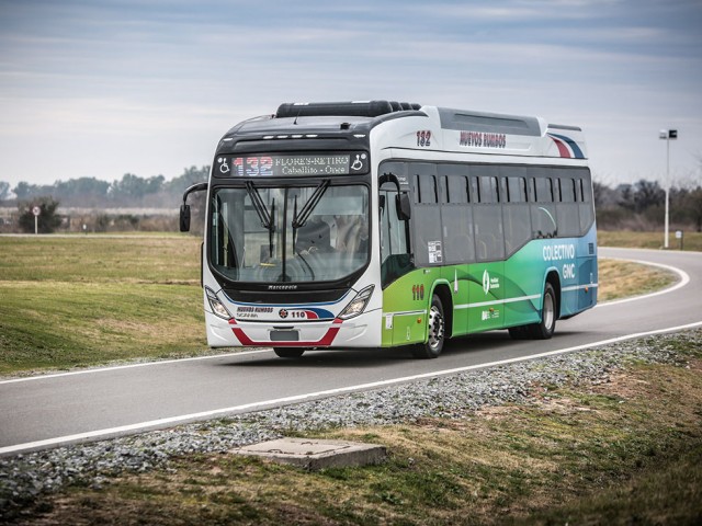 SCANIA presenta su primer bus a GNC para transporte urbano