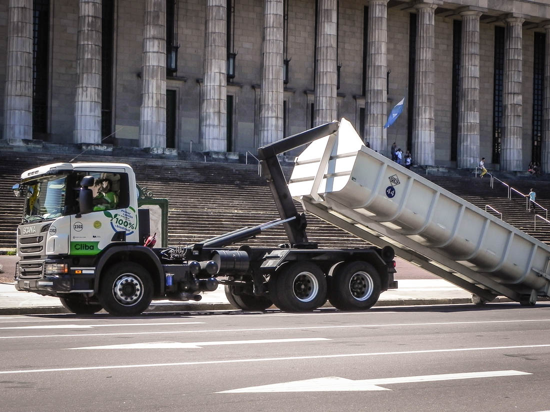 Scania realizó pruebas con un camión pro­pul­sa­do 100% con biodiesel 