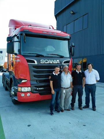 SCANIA - HV Transportes Srl. 