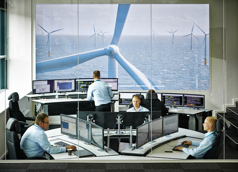 Siemens creó un centro de monitoreo y diagnóstico que controla más de 8.000 turbinas eólicas en 30 países