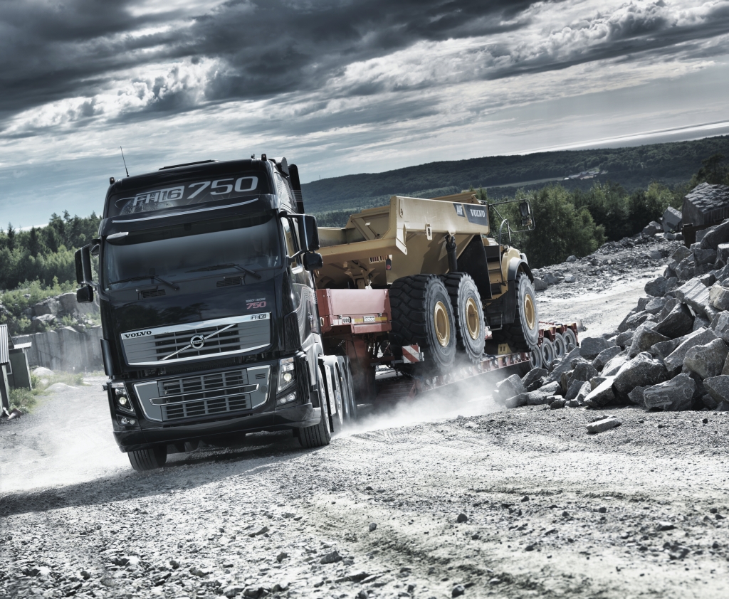 El camión más vendido de Volvo celebra 30 años de innovación