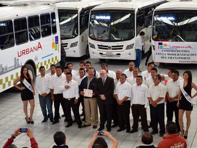 Transporte urbano del Estado de México recibe 15 autobuses Volkswagen