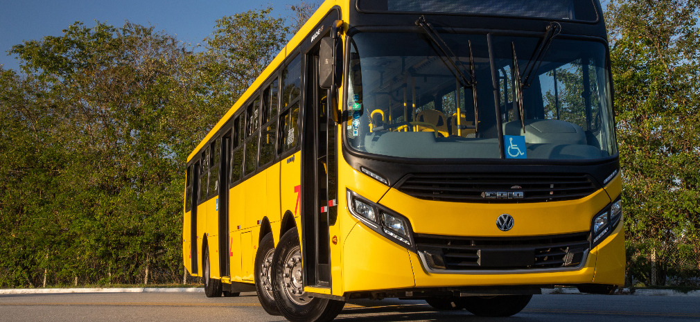 BRASIL: Volksbus de 15 metros comienza a probar las calles de Curitiba (PR)