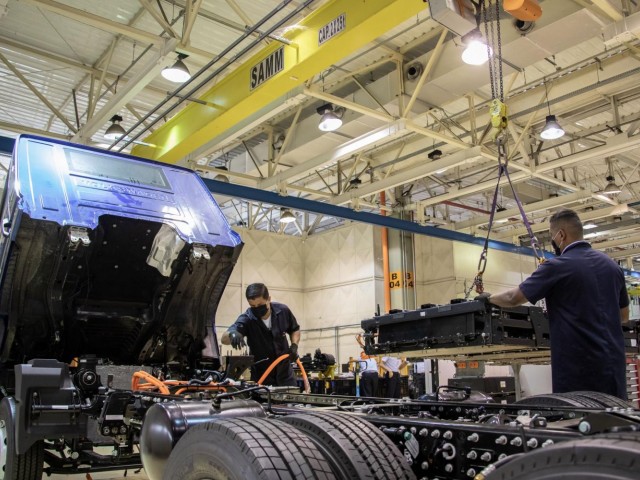 VW anuncia la instalación de Baterías MOURA en su fábrica para la producción del camión eléctrico E-DELIVERY