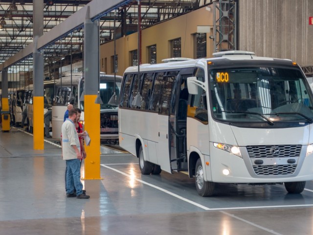 Volare inicia producción en la unidad Neobus en Ana Rech