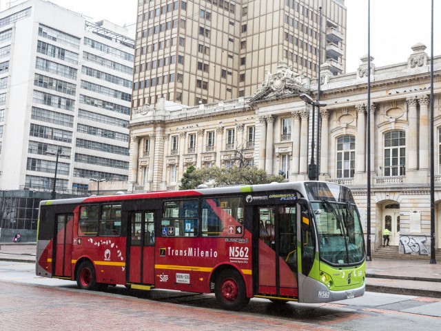 Volvo vendió 105 autobuses para el transporte urbano en Bogotá