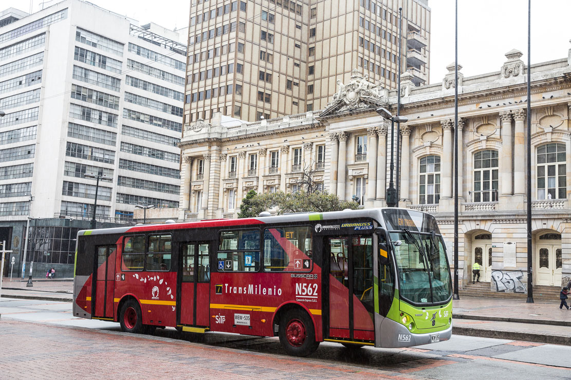 Volvo vendió 105 autobuses para el transporte urbano en Bogotá