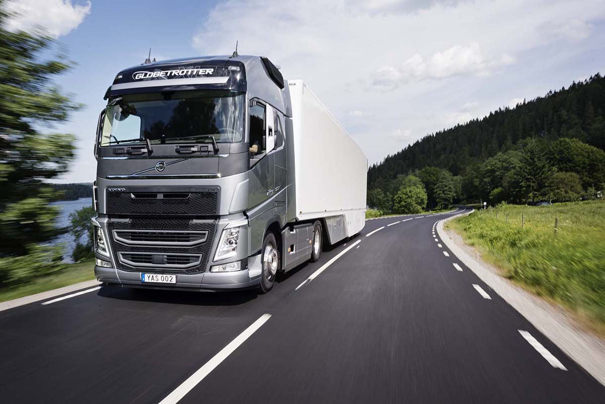 La línea motriz mejorada de Volvo Trucks aumenta el rendimiento y reduce el consumo de combustible