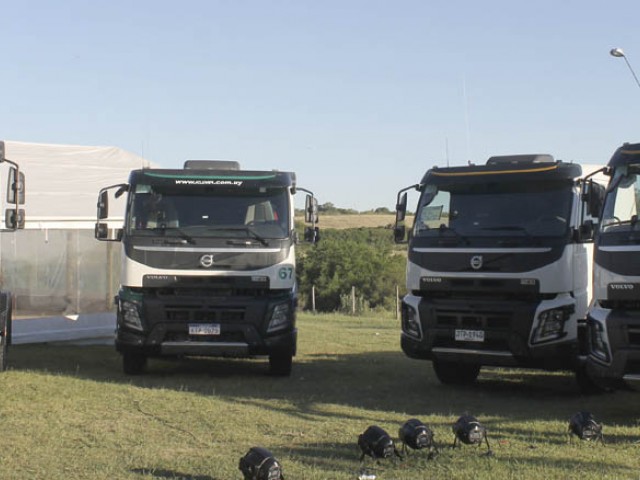 Volvo presentó su nuevo camión FMX Euro 5
