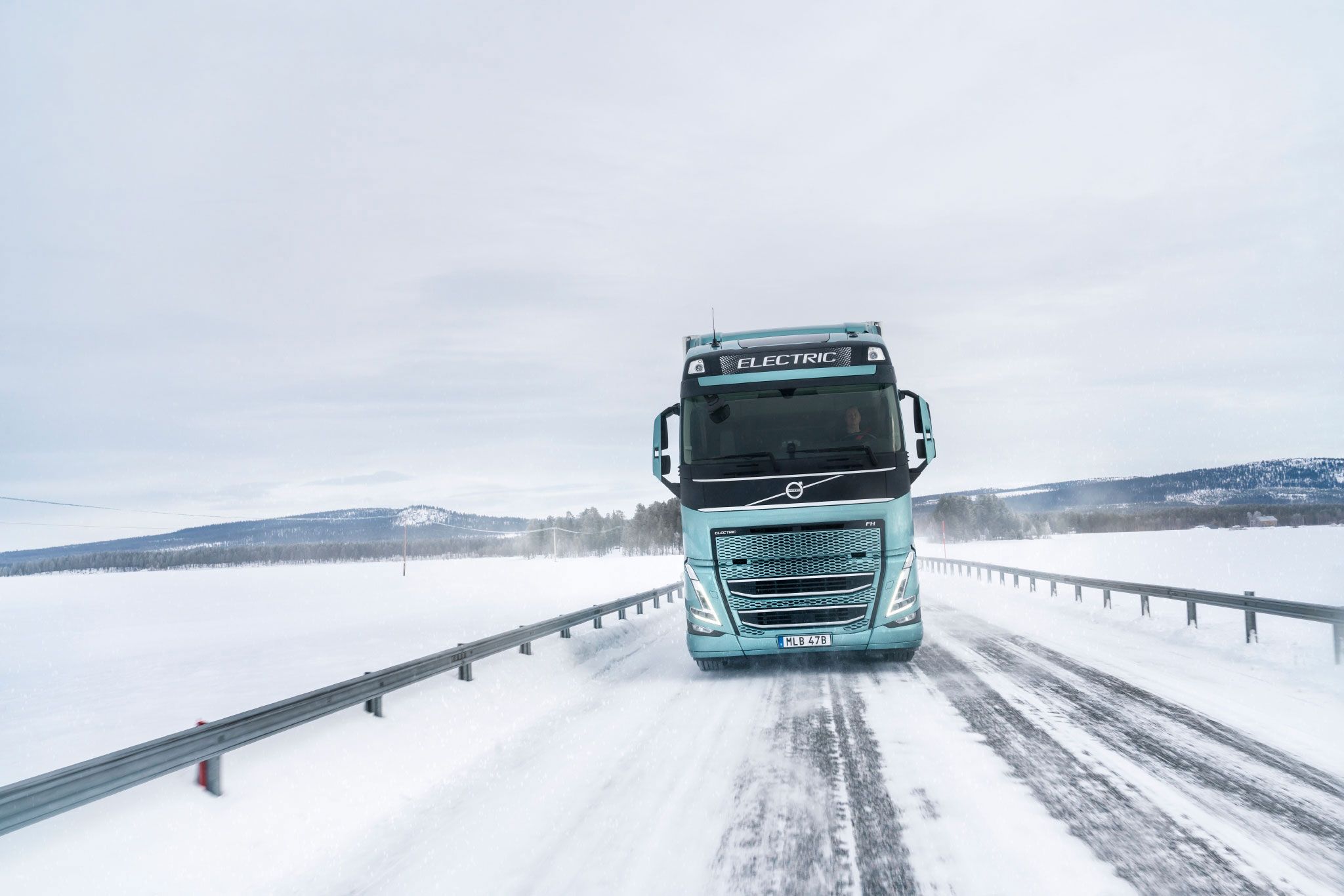Los camiones eléctricos de Volvo se someten a pruebas en condiciones invernales extremas
