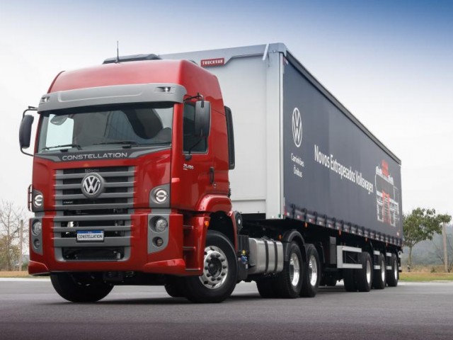 Para distancias medias y largas, conoce los camiones pesados ​​VW Constellation