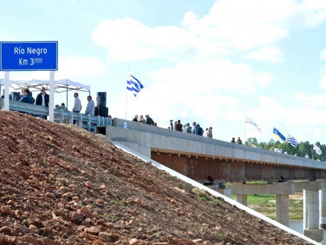 Se inauguró Puente en Picada de Oribe que mejora la conectividad entre Tacuarembó y Durazno