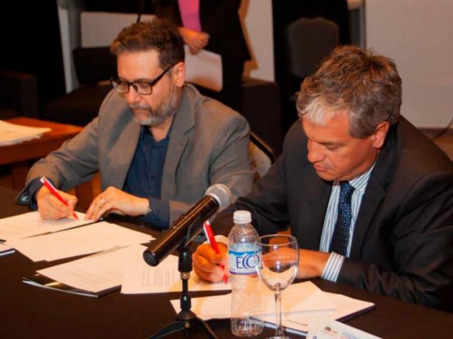 Administración de Puertos firmó acuerdo en Argentina para dinamizar comercio exterior