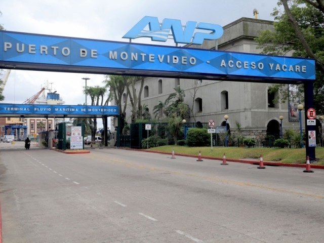Gobierno acordó con Fonplata financiamiento de 50 millones de dólares para nuevos accesos al puerto de Montevideo