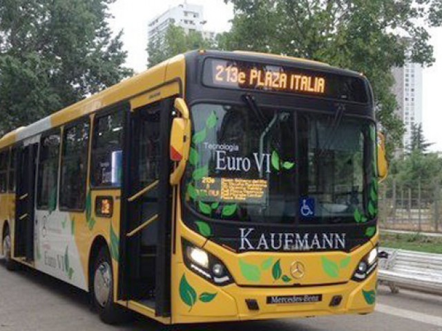 Autoridades de Transportes presentan primer bus de Transantiago con tecnología de emisiones EURO VI